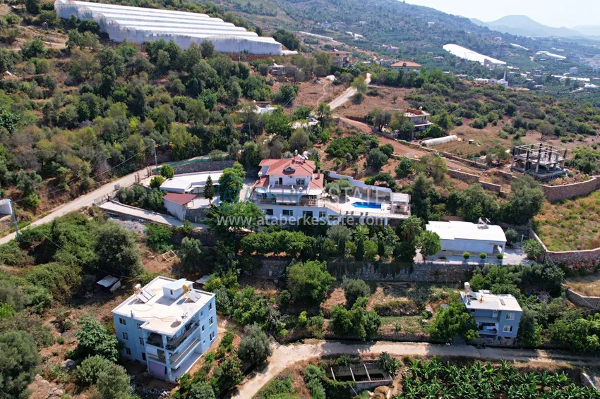 Wspaniała prywatna willa z panoramicznym widokiem i bungalowem gościnnym w Kestel, Alanya 2 