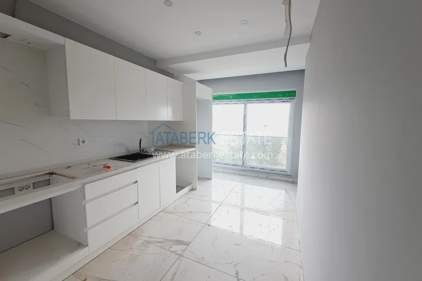 Kupuj  Dwupoziomowy penthouse 2+1 w okolicy Avsallar — oddzielna kuchnia i widok na morze  4 