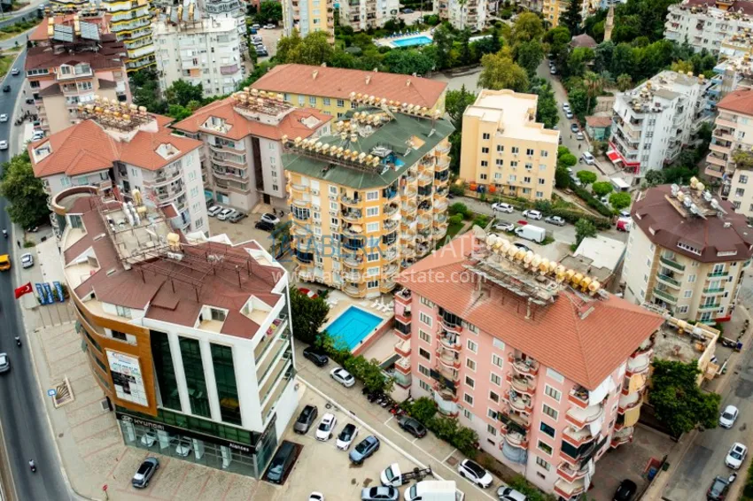 Nieruchomość na zezwolenie na pobyt w centrum Alanyi, Trzypokojowe mieszkanie z meblami  4 
