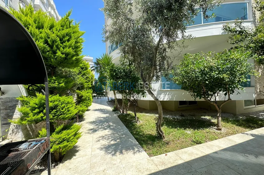 Umeblowane trzypokojowe mieszkanie 250 metrów od morza - dzielnica Mahmutlar, Alanya 4 
