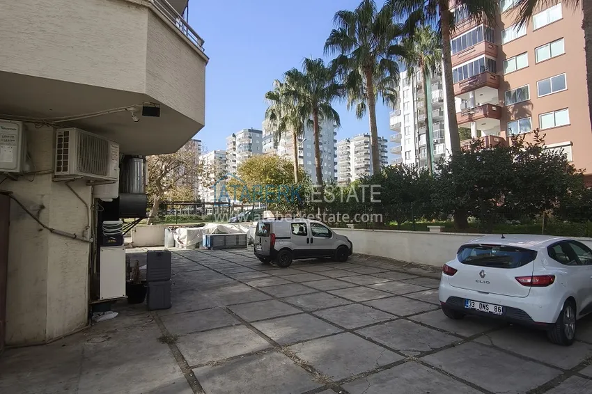 Mieszkanie liniowe 3+1 po kapitalnych naprawach na pierwszej linii — Mersin, dzielnica Jenisehir 5 