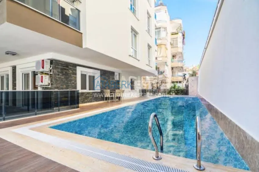 Nieruchomość na zezwolenie na pobyt. Apartament pod klucz 1+1 w centrum Alanyi — Plaża Kleopatra 5 
