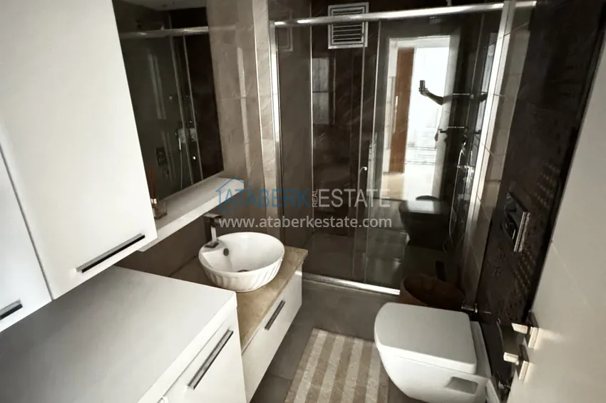 Kupuj  Nieruchomość na zezwolenie na pobyt. Apartament pod klucz 1+1 w centrum Alanyi — Plaża Kleopatra 5 