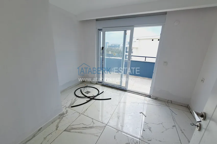 Kupuj  Dwupoziomowy penthouse 2+1 w okolicy Avsallar — oddzielna kuchnia i widok na morze  6 