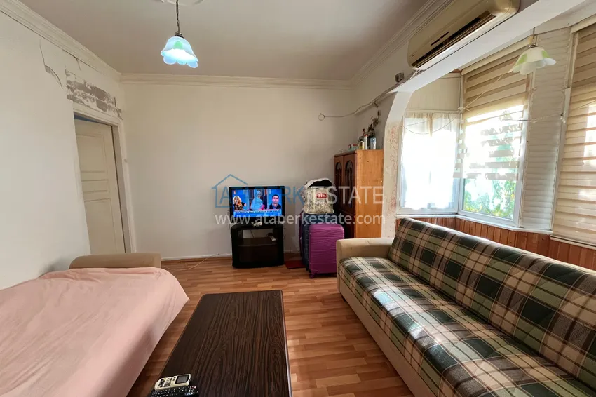 Kupuj  Apartament 1+1 z meblami i oddzielną kuchnią 250 metrów od morza — Alanya, dzielnica Oba 7 