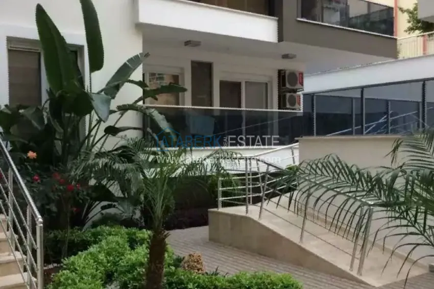 Nieruchomość na zezwolenie na pobyt. Apartament pod klucz 1+1 w centrum Alanyi — Plaża Kleopatra 6 