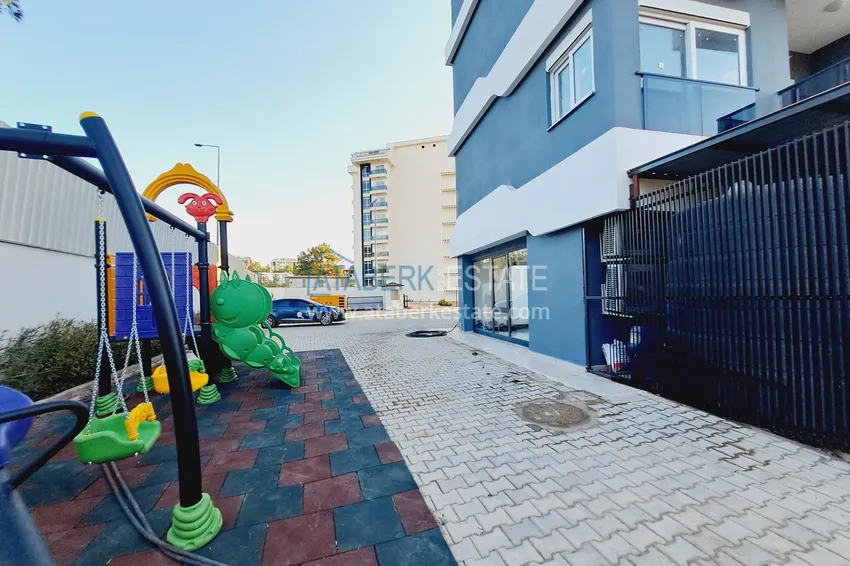 Dwupoziomowy penthouse 2+1 w okolicy Avsallar — oddzielna kuchnia i widok na morze  7 