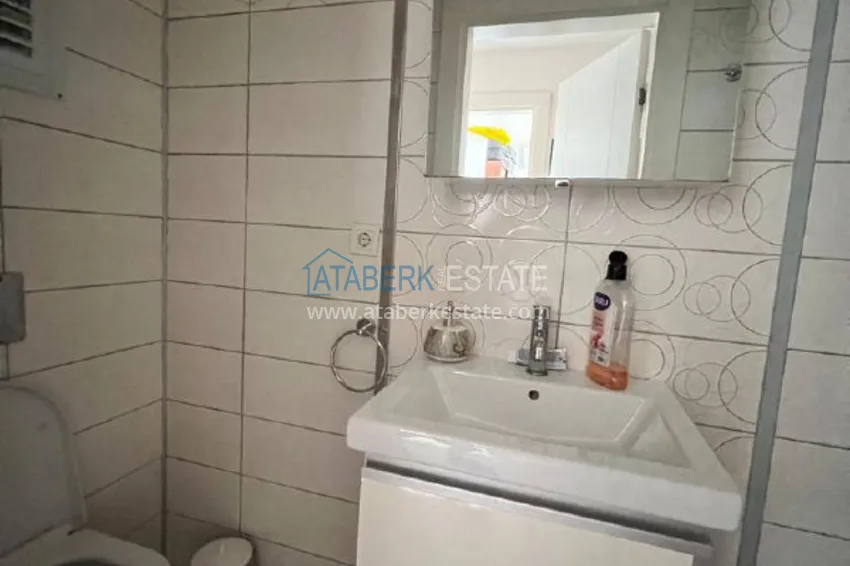 Kupuj  Umeblowany apartament z widokiem na góry w centrum Alanyi, w pobliżu plaży Kleopatra. Nieruchomość na zezwolenie na pobyt 8 