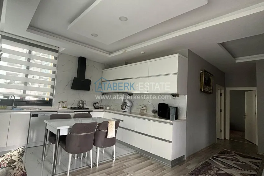 Kupuj  Apartament z dwiema sypialniami i przeszklonym balkonem w Mersin, dzielnica Tomyuk 3 