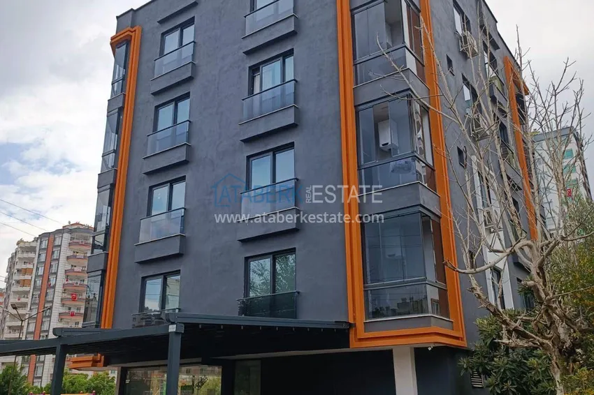Apartament z jedną sypialnią pod klucz z przeszklonym balkonem od właściciela w centrum Mezitli 1 