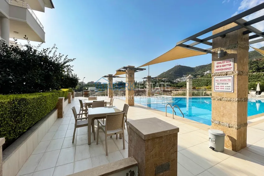 Nieruchomość na zezwolenie na pobyt. Umeblowany dwupoziomowy penthouse w Alanya, dzielnica Cikcilli 10 