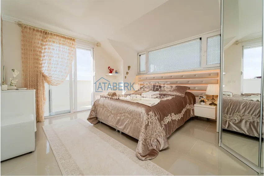 Kupuj  Dwupoziomowy penthouse w rejonie Kestel, umeblowany - pierwsza linia brzegowa  11 