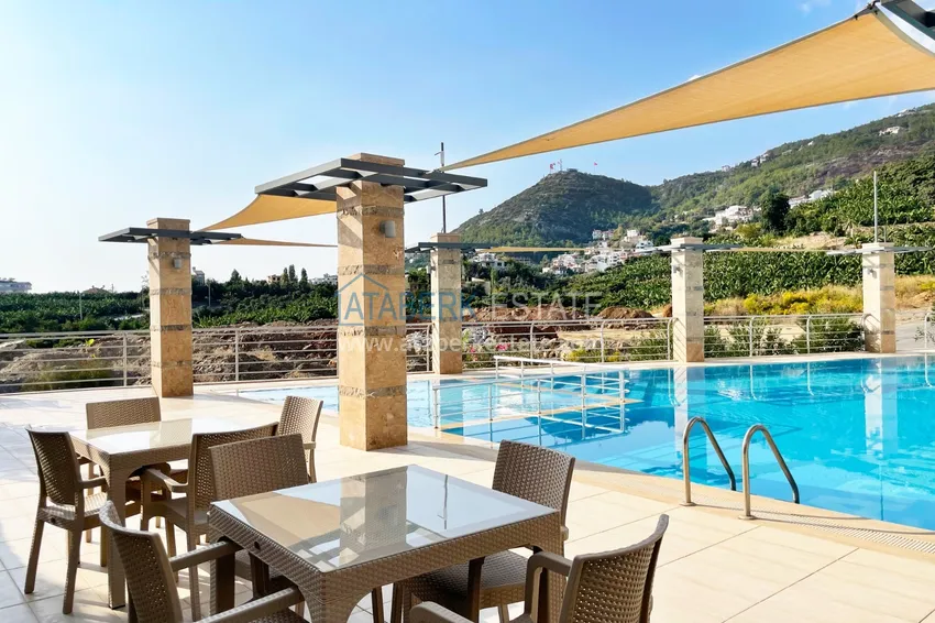 Nieruchomość na zezwolenie na pobyt. Umeblowany dwupoziomowy penthouse w Alanya, dzielnica Cikcilli 11 