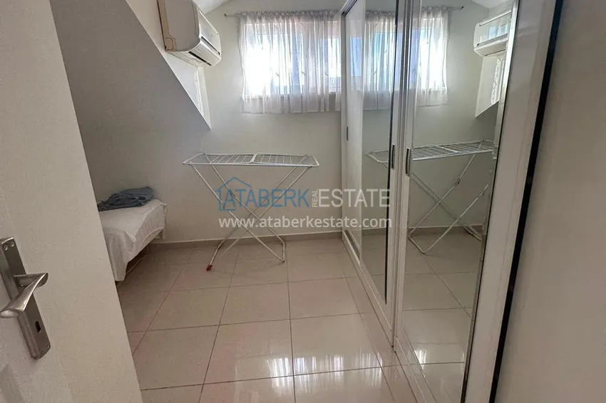 Kupuj  Nieruchomość na zezwolenie na pobyt. Umeblowany dwupoziomowy penthouse w Alanya, dzielnica Cikcilli 12 