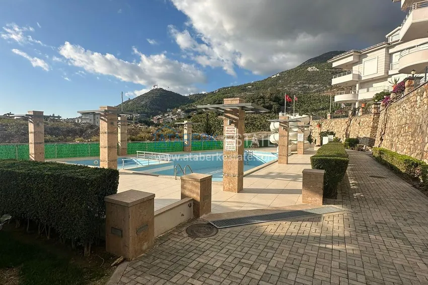 Nieruchomość na zezwolenie na pobyt. Umeblowany dwupoziomowy penthouse w Alanya, dzielnica Cikcilli 12 