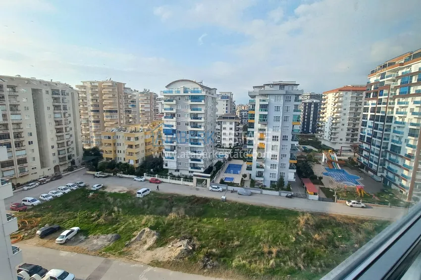 Kupuj  Apartament 1+1 w Mahmutlar, pod klucz z przeszklonym balkonem w nowoczesnym kompleksie 13 