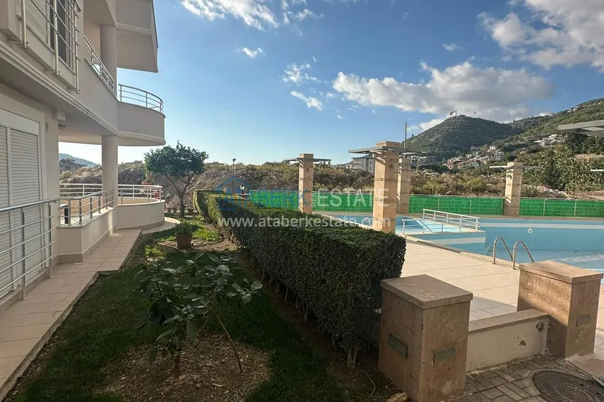 Nieruchomość na zezwolenie na pobyt. Umeblowany dwupoziomowy penthouse w Alanya, dzielnica Cikcilli 13 