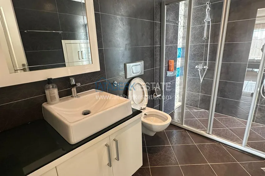 Kupuj  Nieruchomość na zezwolenie na pobyt. Umeblowany dwupoziomowy penthouse w Alanya, dzielnica Cikcilli 15 