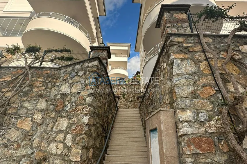 Nieruchomość na zezwolenie na pobyt. Umeblowany dwupoziomowy penthouse w Alanya, dzielnica Cikcilli 15 