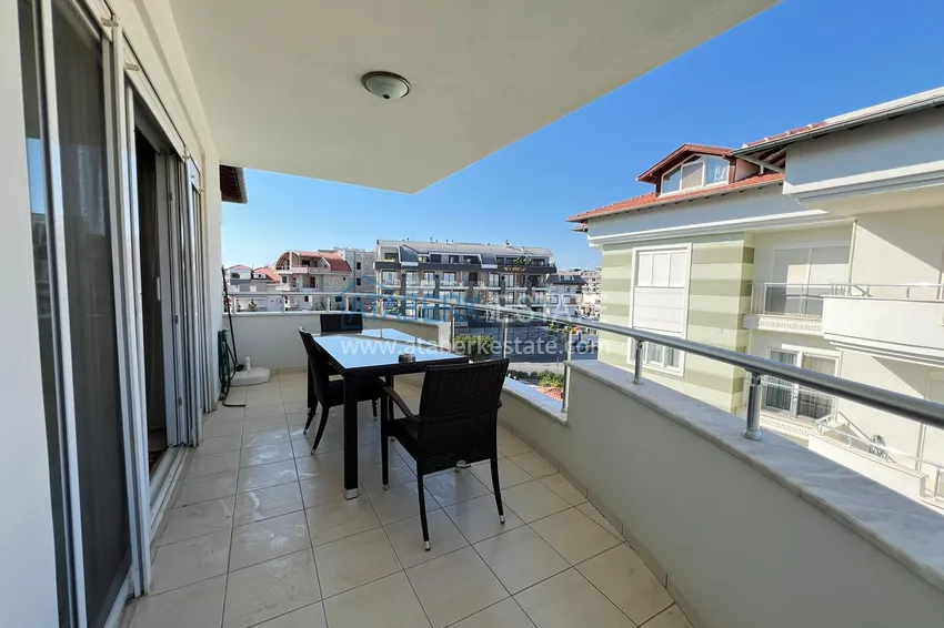 Kupuj  Dwupoziomowy penthouse w rejonie Oba, z możliwością uzyskania zezwolenia na pobyt  15 