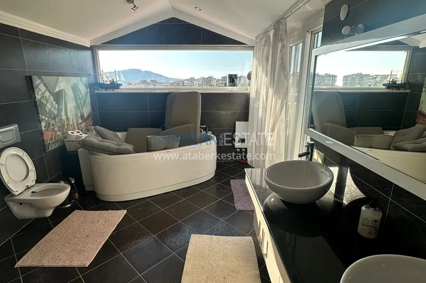 Kupuj  Nieruchomość na zezwolenie na pobyt. Umeblowany dwupoziomowy penthouse w Alanya, dzielnica Cikcilli 17 