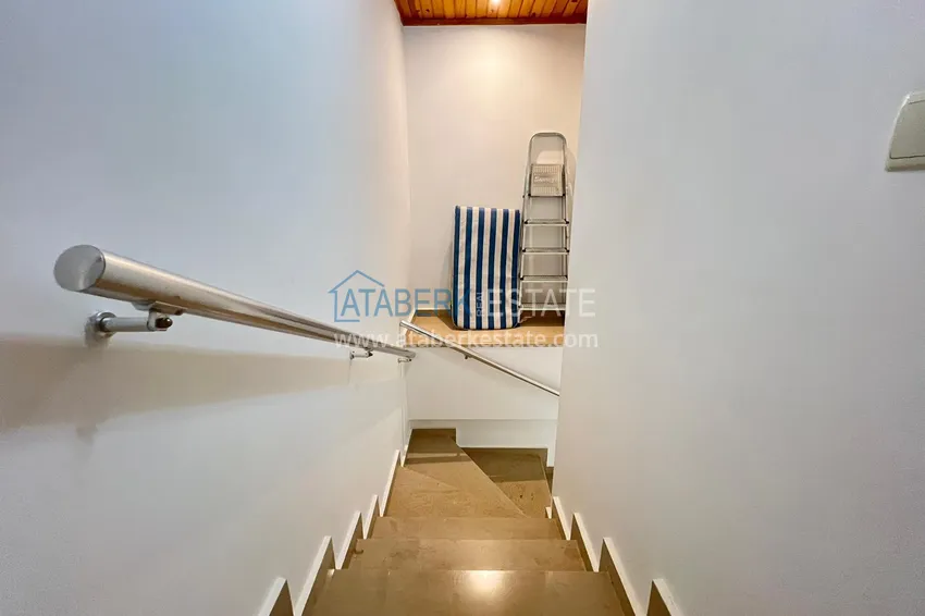 Kupuj  Dwupoziomowy penthouse w rejonie Oba, z możliwością uzyskania zezwolenia na pobyt  18 