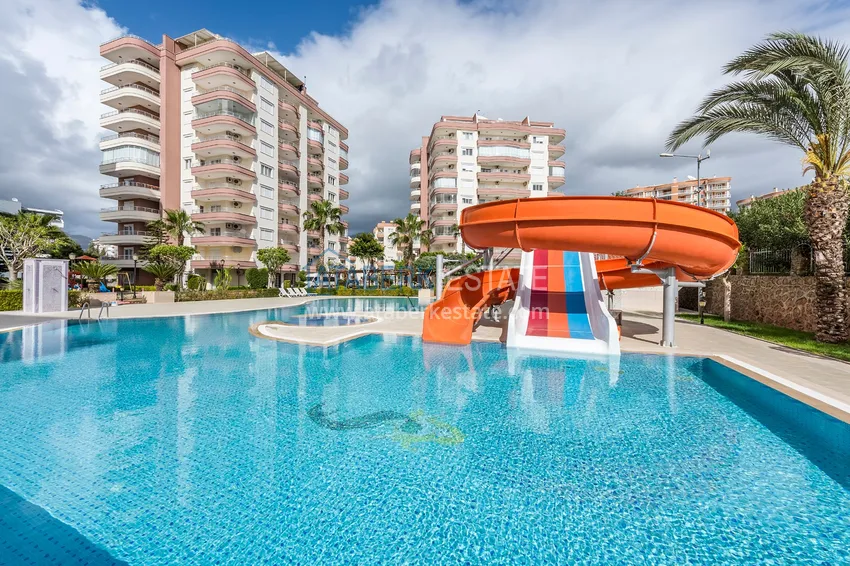 Mieszkanie liniowe 3+1 w dzielnicy Alanya Tosmur — nieruchomość wtórna na zezwolenie na pobyt 1 
