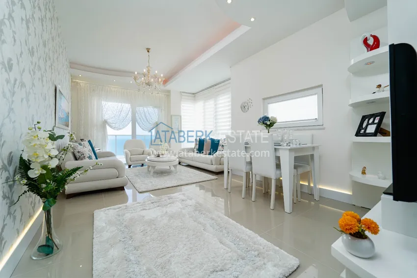 Kupuj  Dwupoziomowy penthouse w rejonie Kestel, umeblowany - pierwsza linia brzegowa  1 