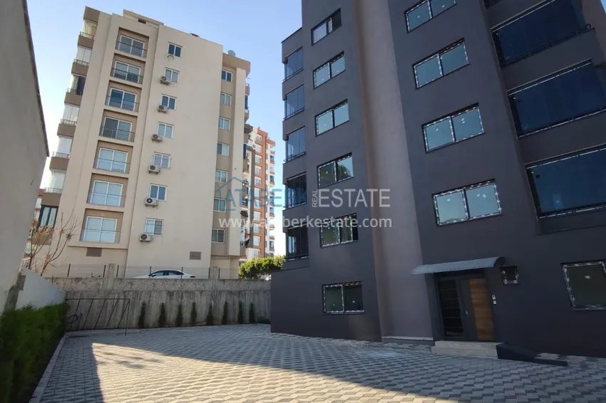 Dwupokojowe mieszkanie w nowoczesnym kompleksie - Mersin, dzielnica Yenisehir 2 