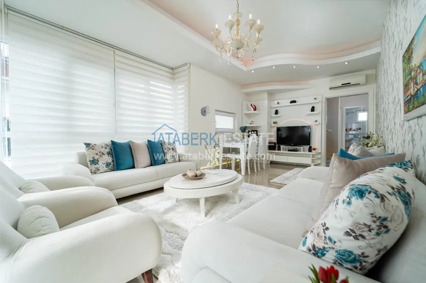 Kupuj  Dwupoziomowy penthouse w rejonie Kestel, umeblowany - pierwsza linia brzegowa  2 