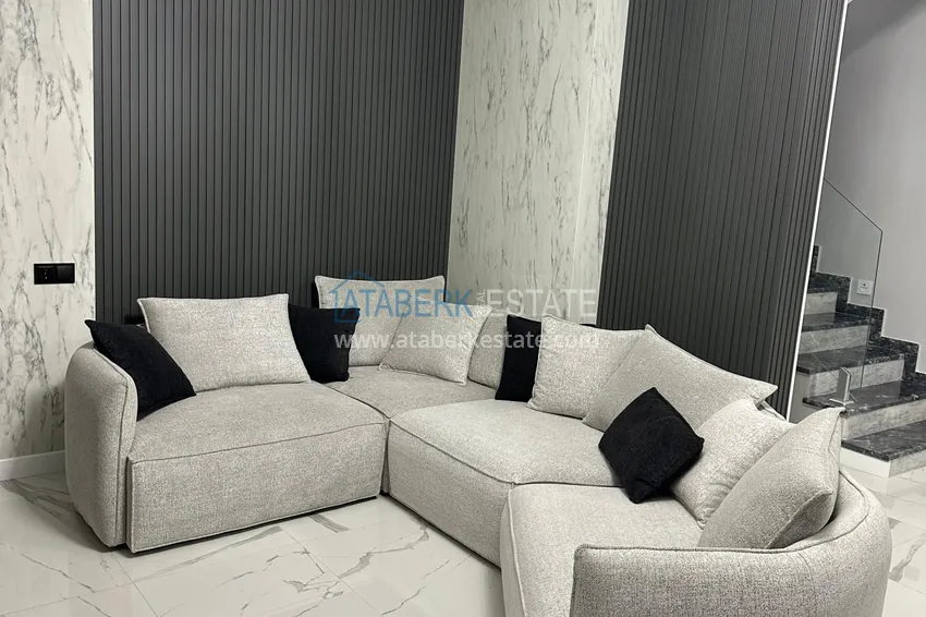 Kupuj  Przestronny duplex 4+1 z designerskim remontem w Alanya, dzielnica Avsallar 3 