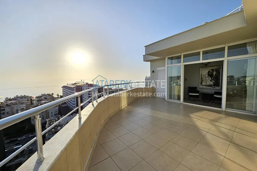 Kupuj  Dwupoziomowy penthouse z oryginalnym wystrojem wnętrz i widokiem na morze — dzielnica Mahmutlar, Alanya 37 