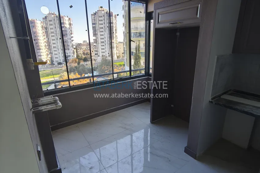 Kupuj  Dwupokojowe mieszkanie w nowoczesnym kompleksie - Mersin, dzielnica Yenisehir 3 