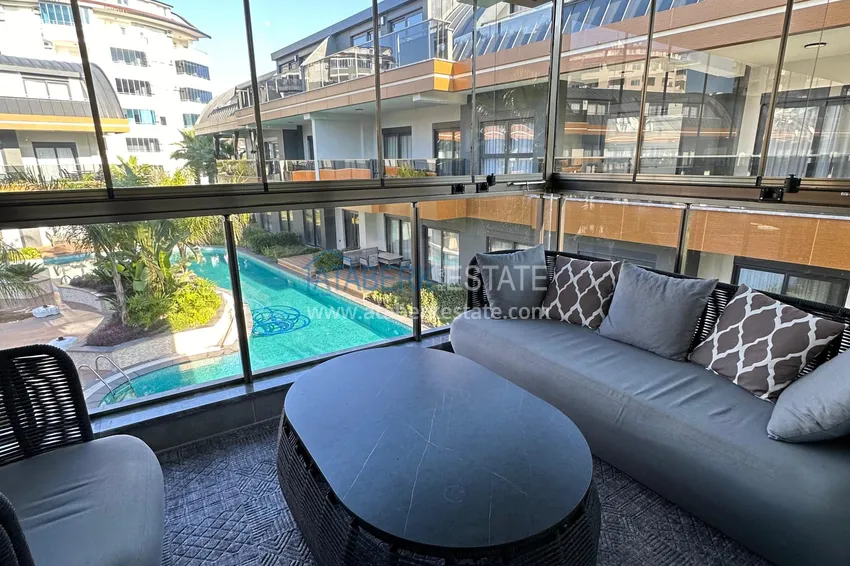 Kupuj  Przestronny duplex 4+1 z designerskim remontem w Alanya, dzielnica Avsallar 46 