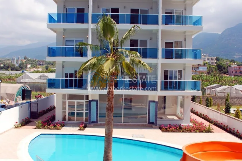 Dwupoziomowy penthouse w rejonie Kestel, umeblowany - pierwsza linia brzegowa  4 