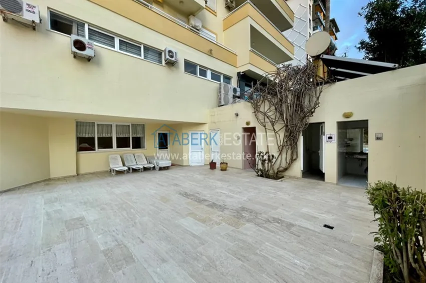 Duplex w centrum Alanyi - nadaje się na zezwolenie na pobyt, z meblami i jacuzzi na zewnętrznym tarasie  4 