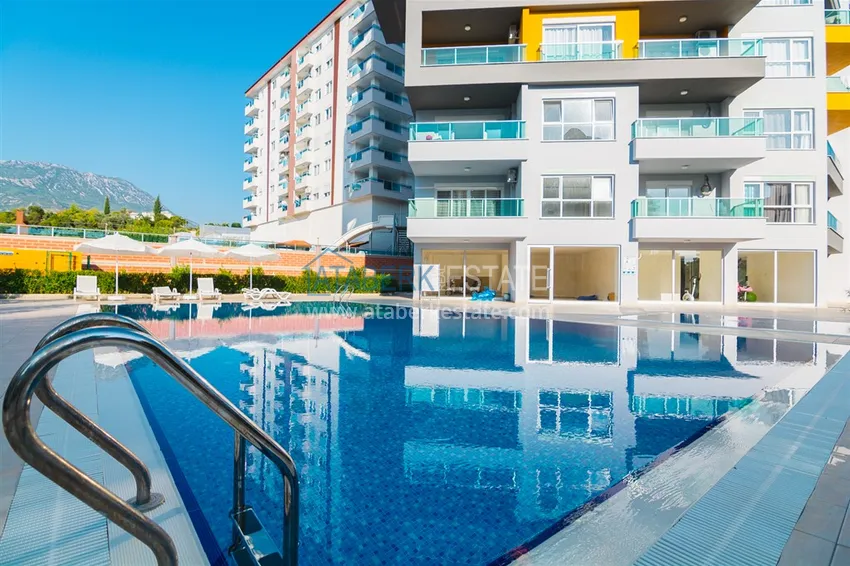 Apartament 1+1 w Mahmutlar, pod klucz z przeszklonym balkonem w nowoczesnym kompleksie 6 