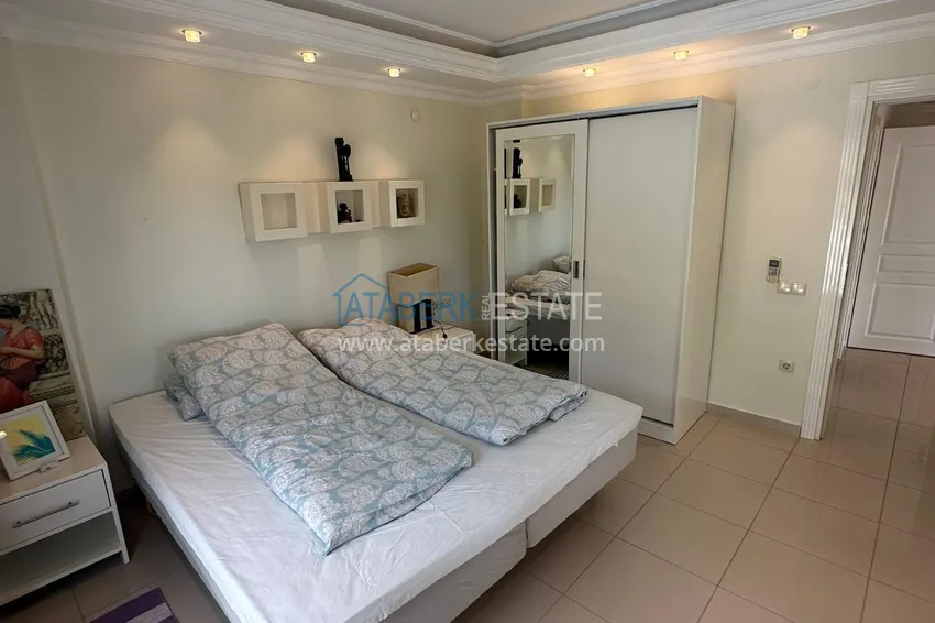 Kupuj  Nieruchomość na zezwolenie na pobyt. Umeblowany dwupoziomowy penthouse w Alanya, dzielnica Cikcilli 7 
