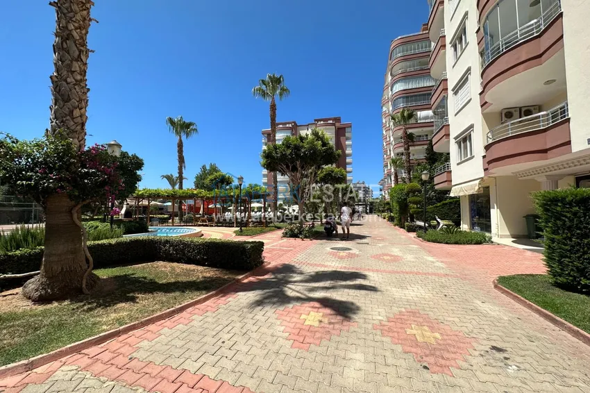 Mieszkanie liniowe 3+1 w dzielnicy Alanya Tosmur — nieruchomość wtórna na zezwolenie na pobyt 7 