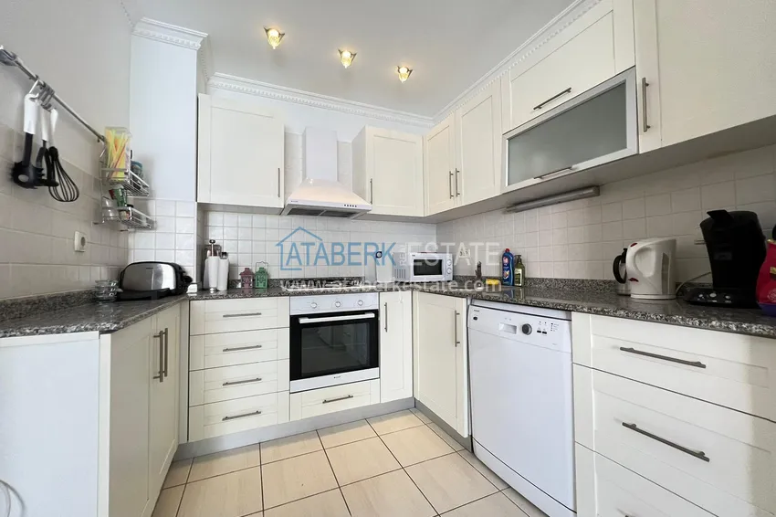 Kupuj  Dwupoziomowy penthouse w rejonie Oba, z możliwością uzyskania zezwolenia na pobyt  8 