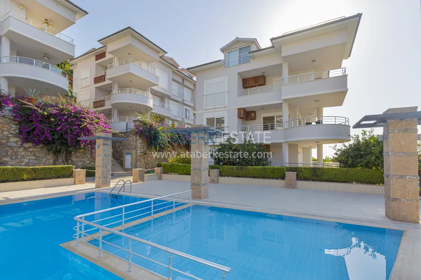 Nieruchomość na zezwolenie na pobyt. Umeblowany dwupoziomowy penthouse w Alanya, dzielnica Cikcilli 9 