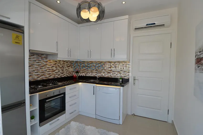 Kupuj  Dwupoziomowy penthouse w rejonie Kestel, umeblowany - pierwsza linia brzegowa  9 