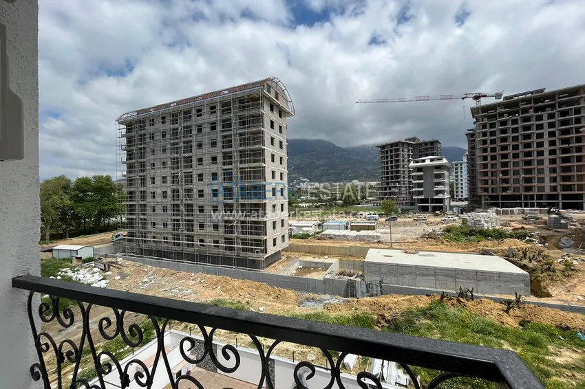 Kupuj  Jednopokojowy apartament z meblami w Alanya, dzielnica Mahmutlar 11 