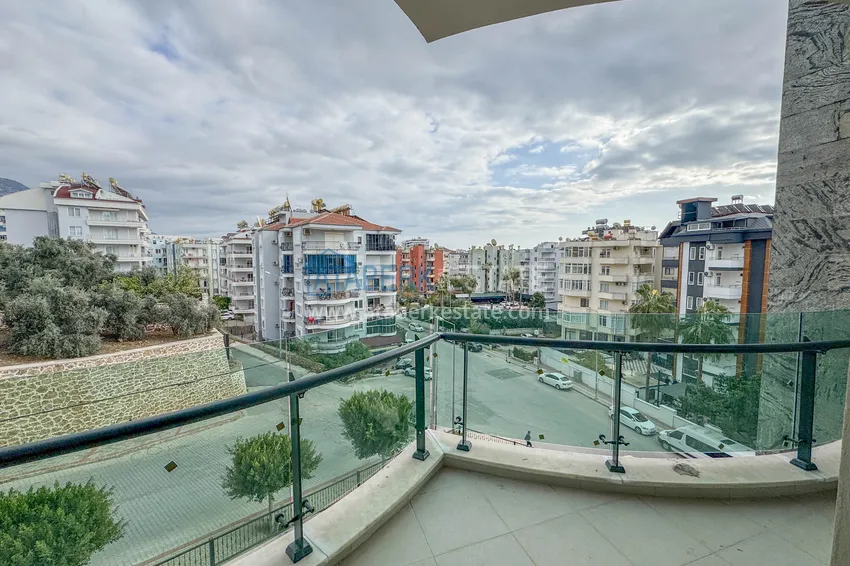 Kupuj  Dwa nowe apartamenty z wysokiej jakości wykończeniami w kompleksie premium — Tosmur, Alanya 19 