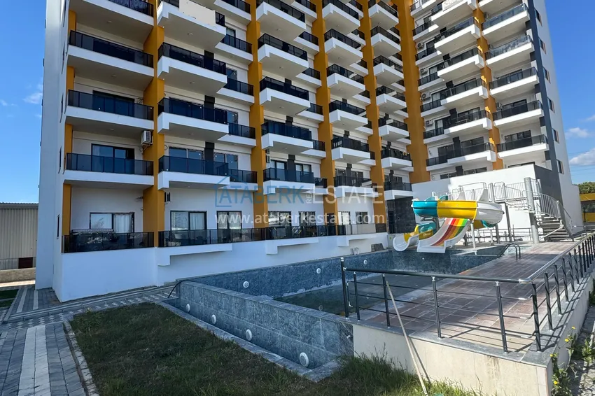 Jednopokojowy apartament z pięknym wykończeniem i dwoma balkonami — Mersin, Tomyuk 3 