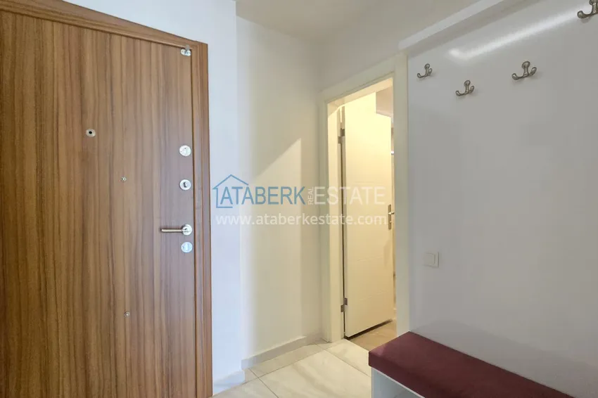 Kupuj  Jednopokojowy apartament z meblami w centrum Alanyi. Nieruchomości z zezwoleniem na pobyt 1 