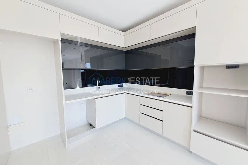 Kupuj  Przestronny apartament z jedną sypialnią 89 m2 w luksusowym kompleksie hotelowym — Alanya, dzielnica Turkler 3 