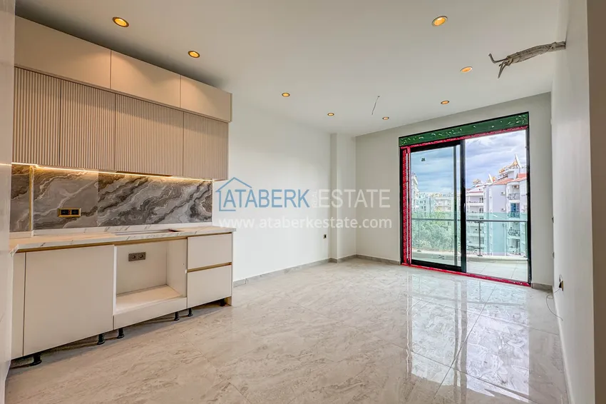 Kupuj  Dwa nowe apartamenty z wysokiej jakości wykończeniami w kompleksie premium — Tosmur, Alanya 11 