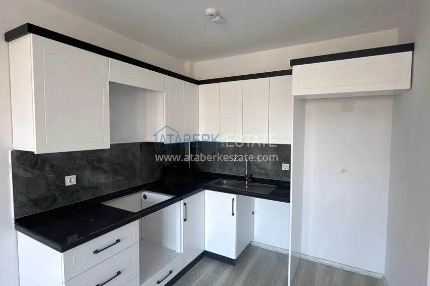 Kupuj  Jednopokojowy apartament z pięknym wykończeniem i dwoma balkonami — Mersin, Tomyuk 4 
