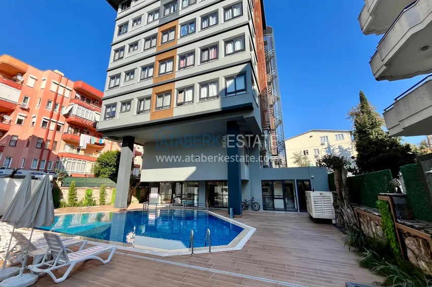 Stylowy apartament z jedną sypialnią z meblami w centrum Alanyi — rynek podstawowy 5 